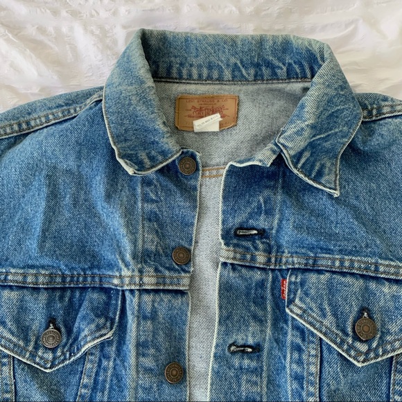 SOLD Vintage Levi’s Denim Jacket 71205 0213 Size 44L - Picture 4 of 16